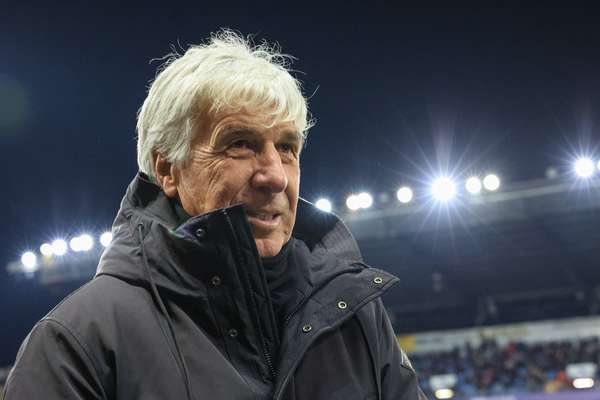 罗马主帅谈引援困局：科内留队价值毋庸置疑 桑乔传闻不予置评